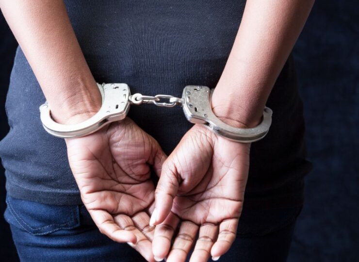 ¿Solicita un abogado penal?