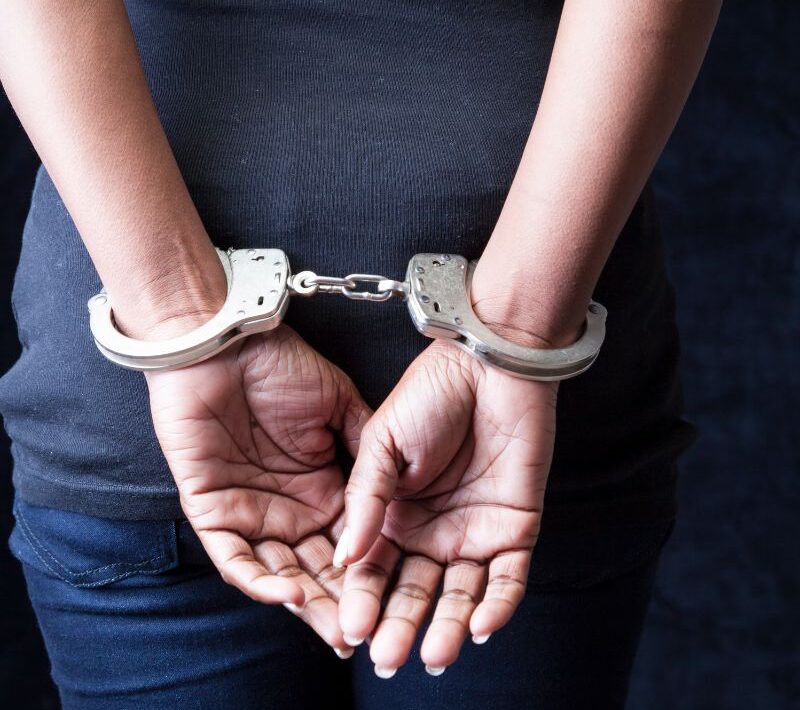 ¿Solicita un abogado penal?